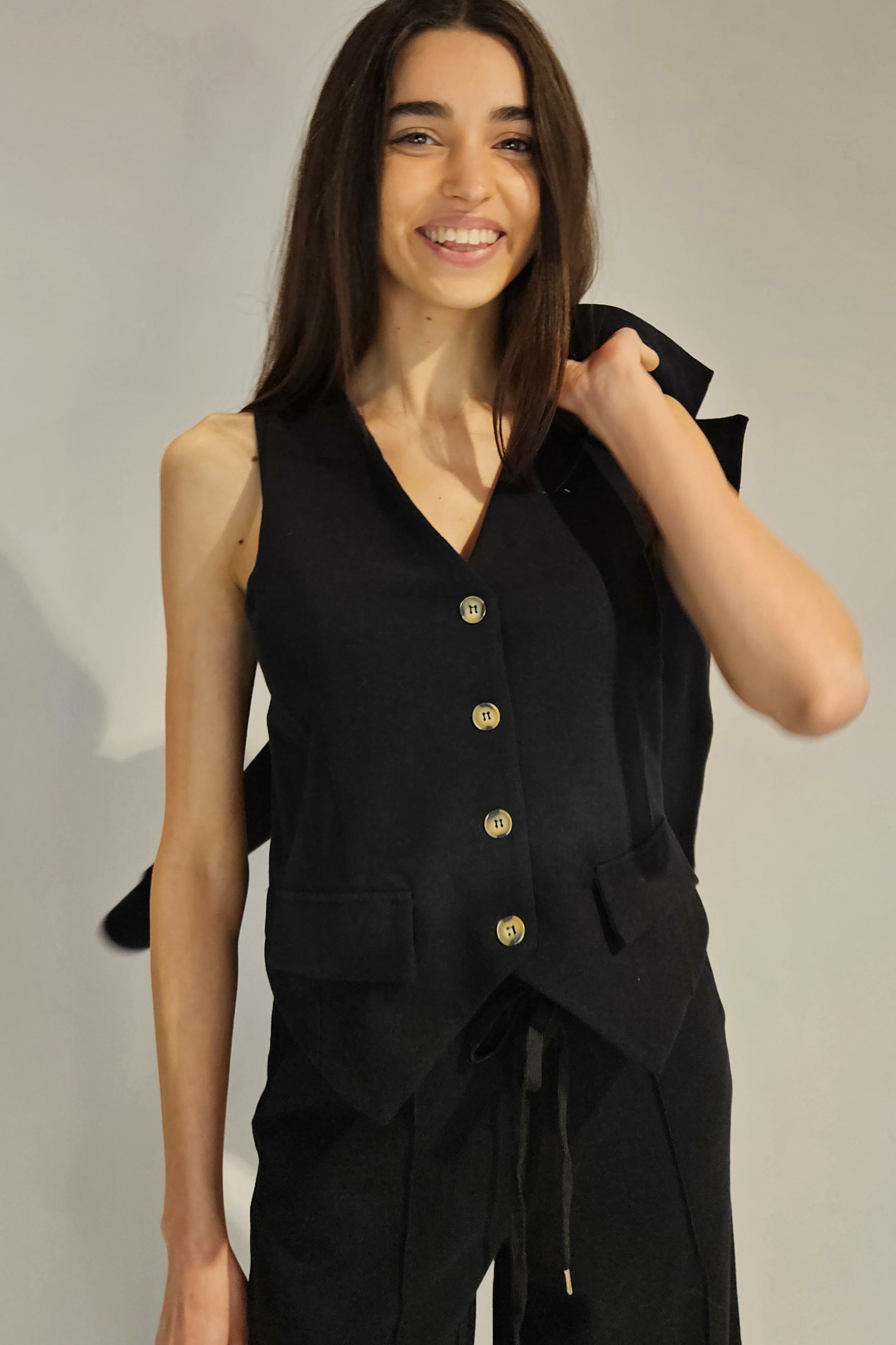 Noir Sweatshirt Vest
