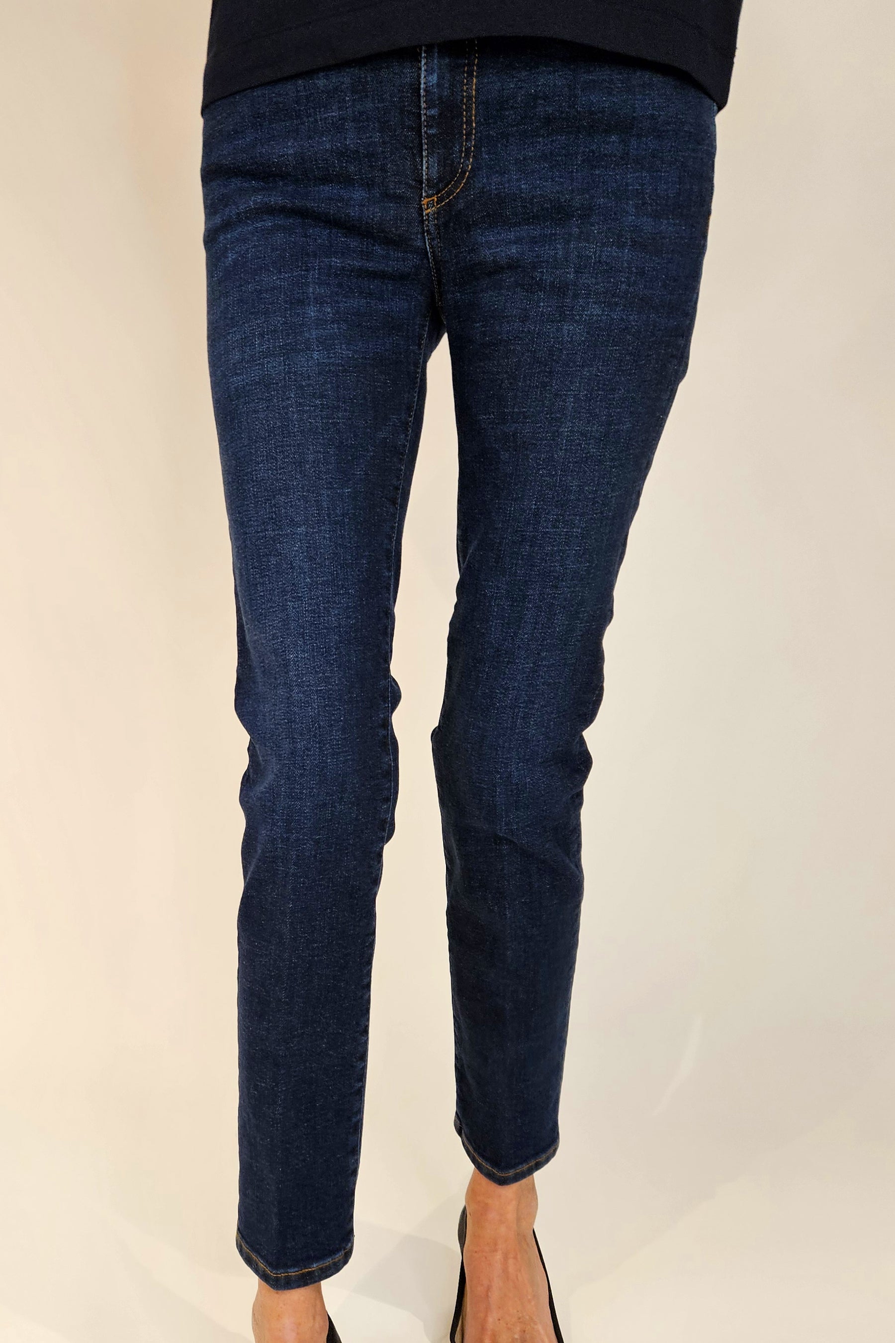 Jeans Embrace Nine In The Morning