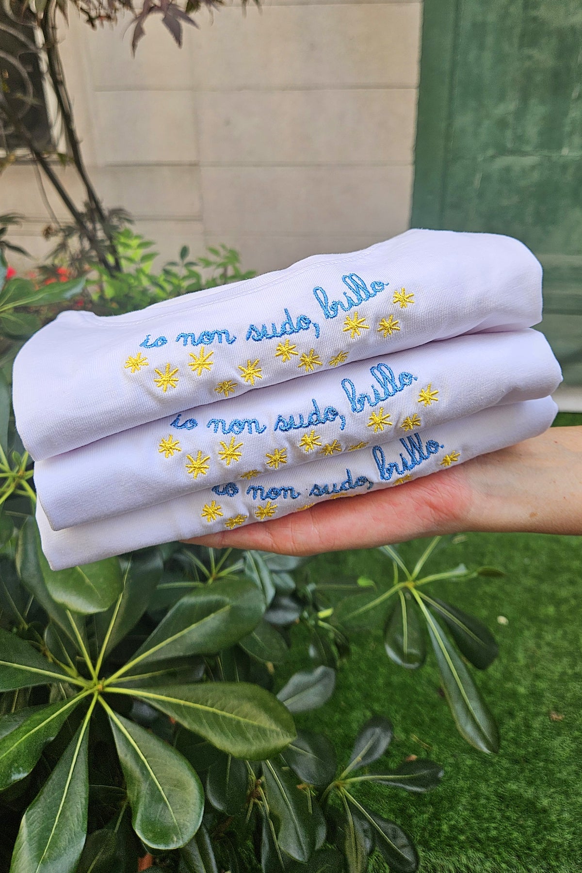 T-Shirt manica corta "io non sudo, brillo"