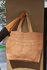 Borsa in Juta "i contain dreams to be realized"