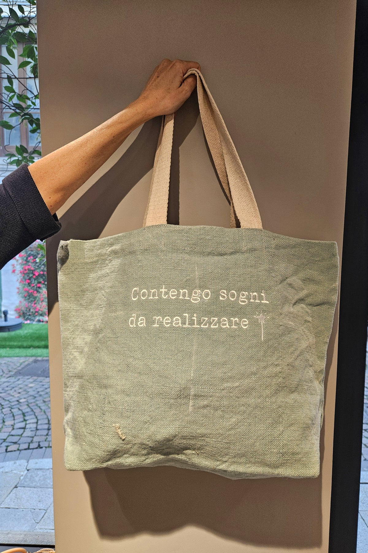 Borsa in Juta "contengo sogni da realizzare"