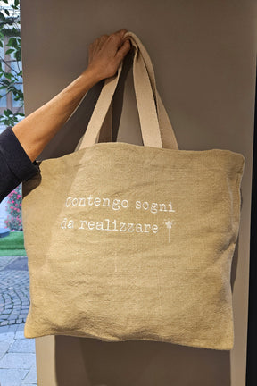 Borsa in Juta "contengo sogni da realizzare"