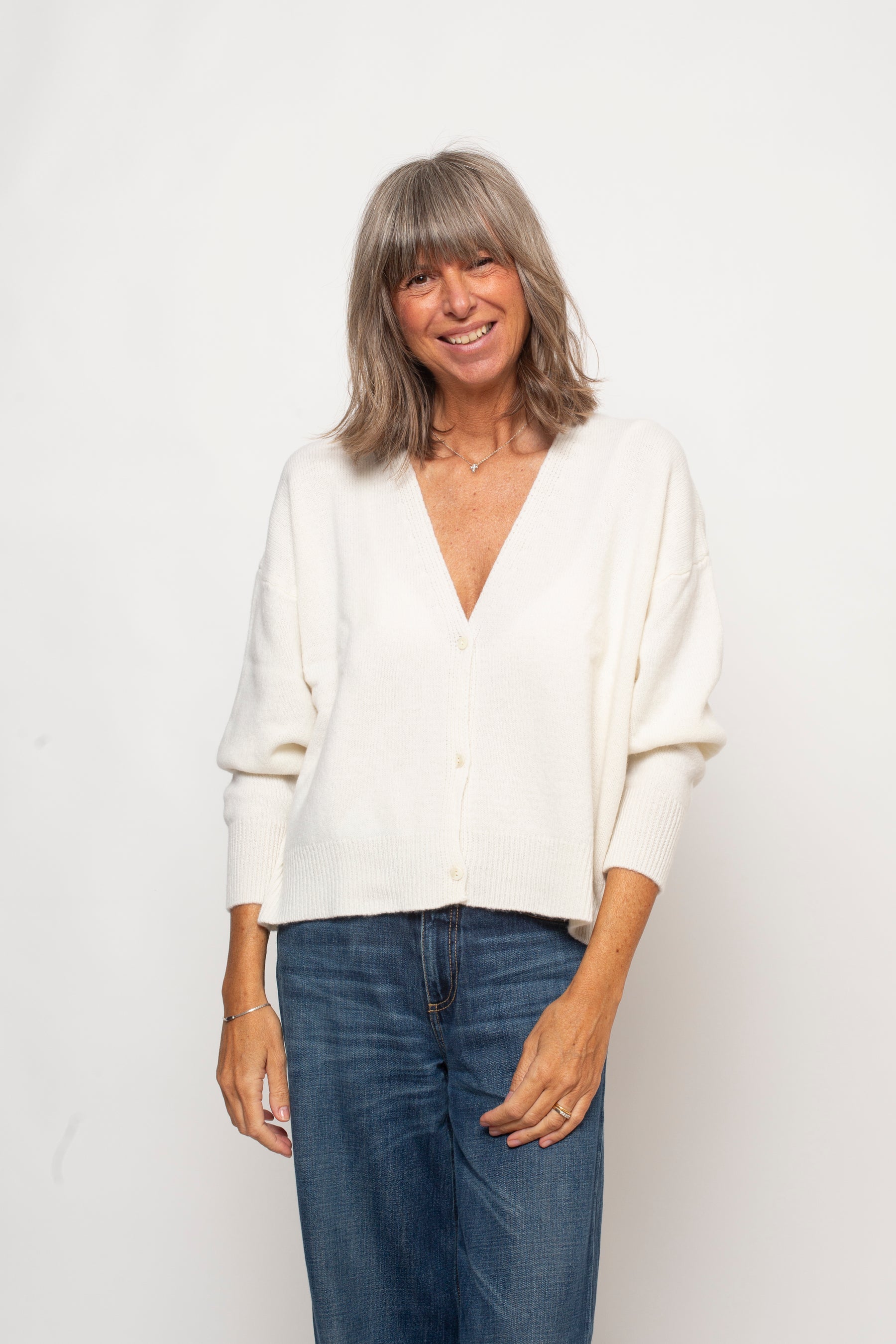 Cardigan corto con bottoni Eufonia