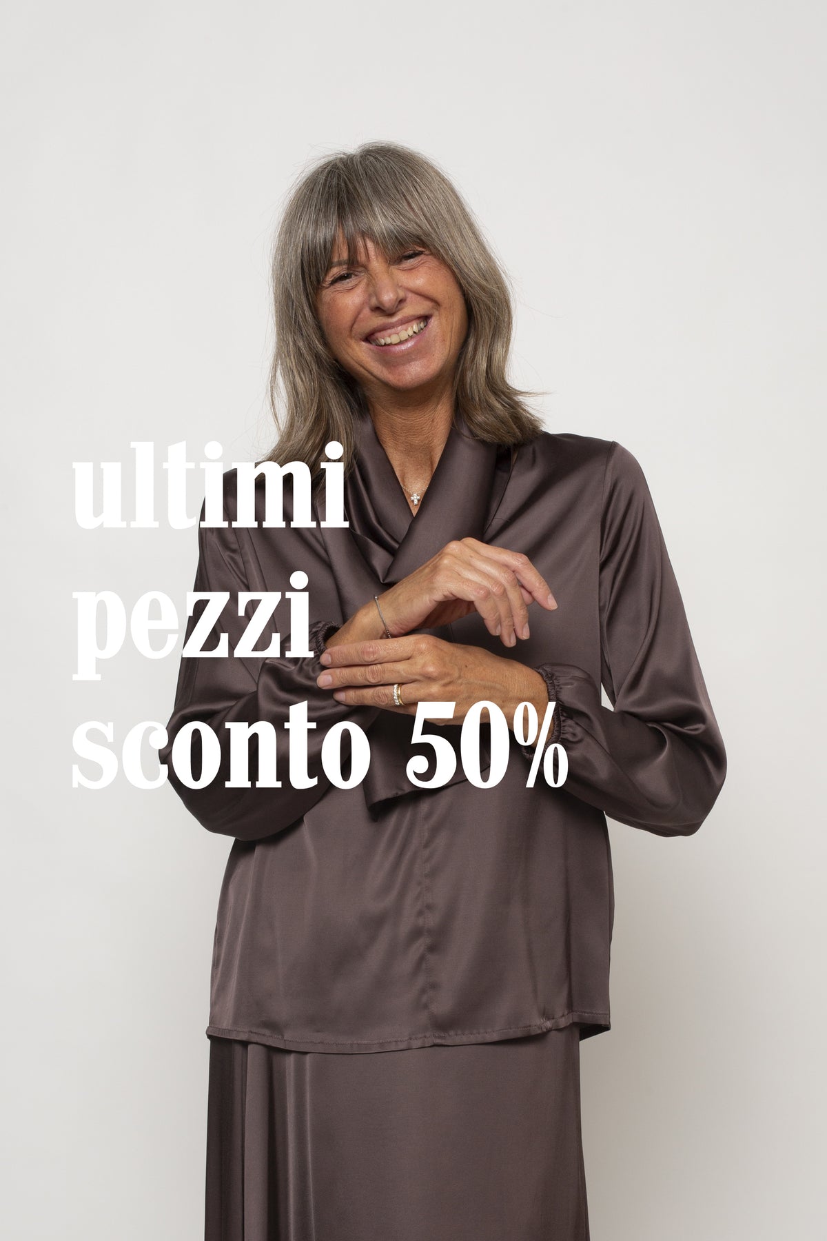 Blusa con scollo e nastro Eufonia