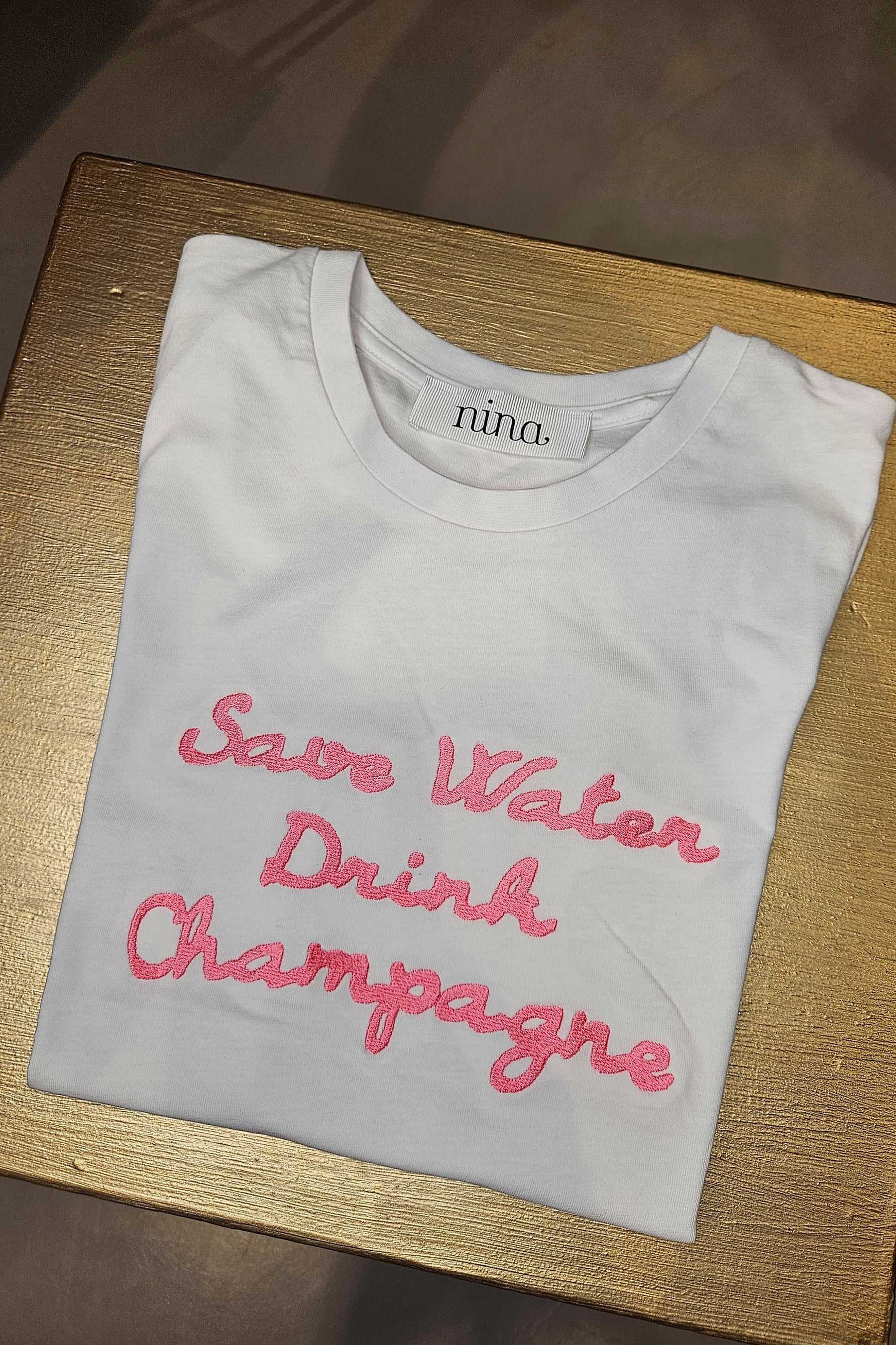 T-Shirt Manica Corta "save water drink champagne"