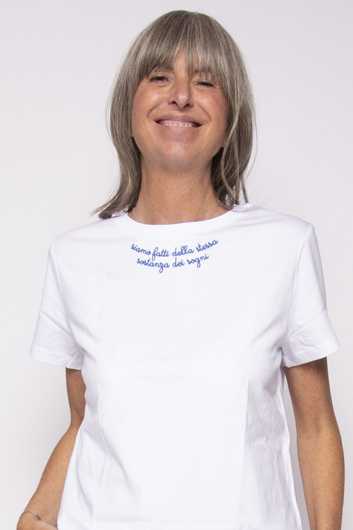 T-Shirt "siamo fatti della stessa sostanza dei sogni" | Nina