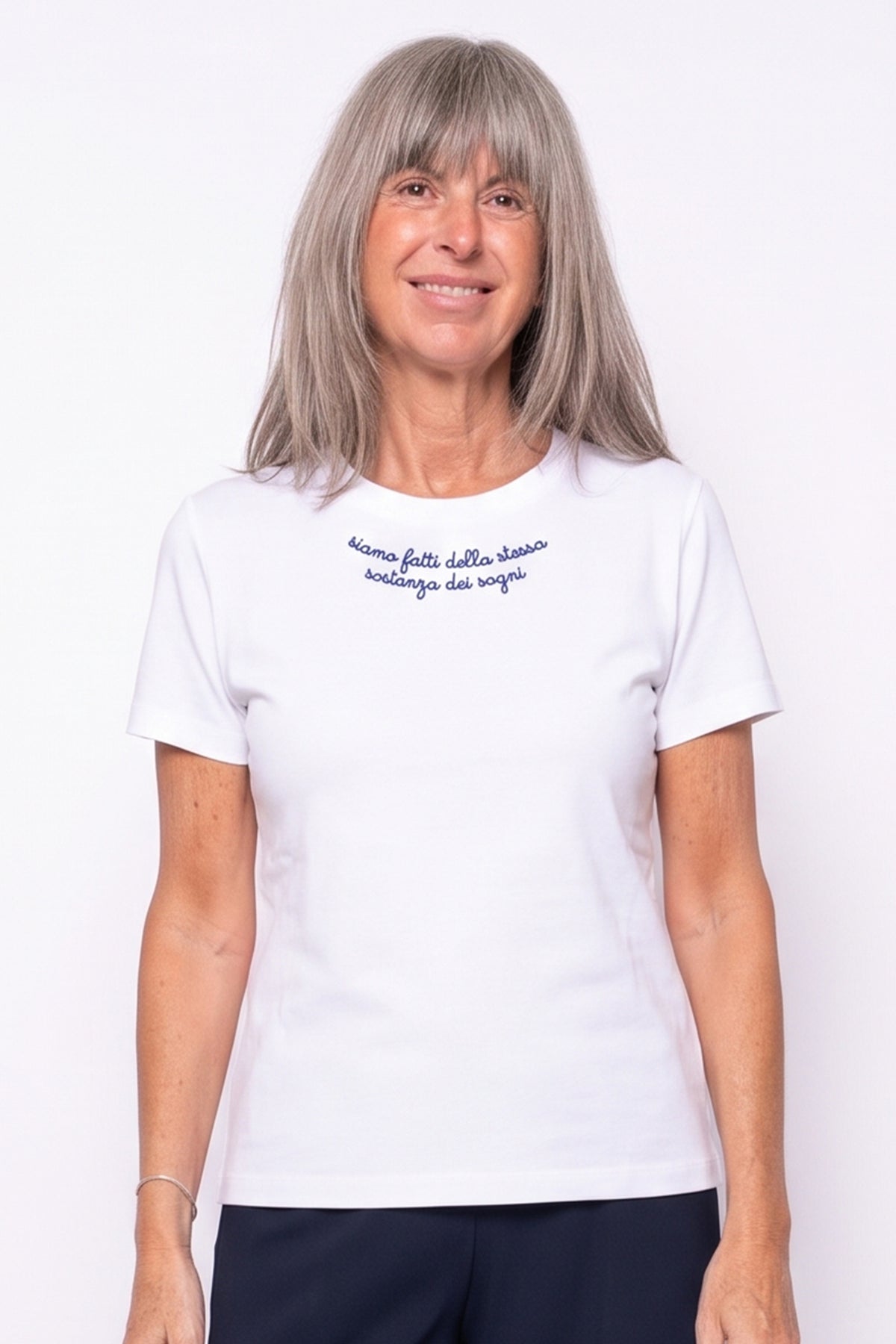 T-Shirt "siamo fatti della stessa sostanza dei sogni" | Nina